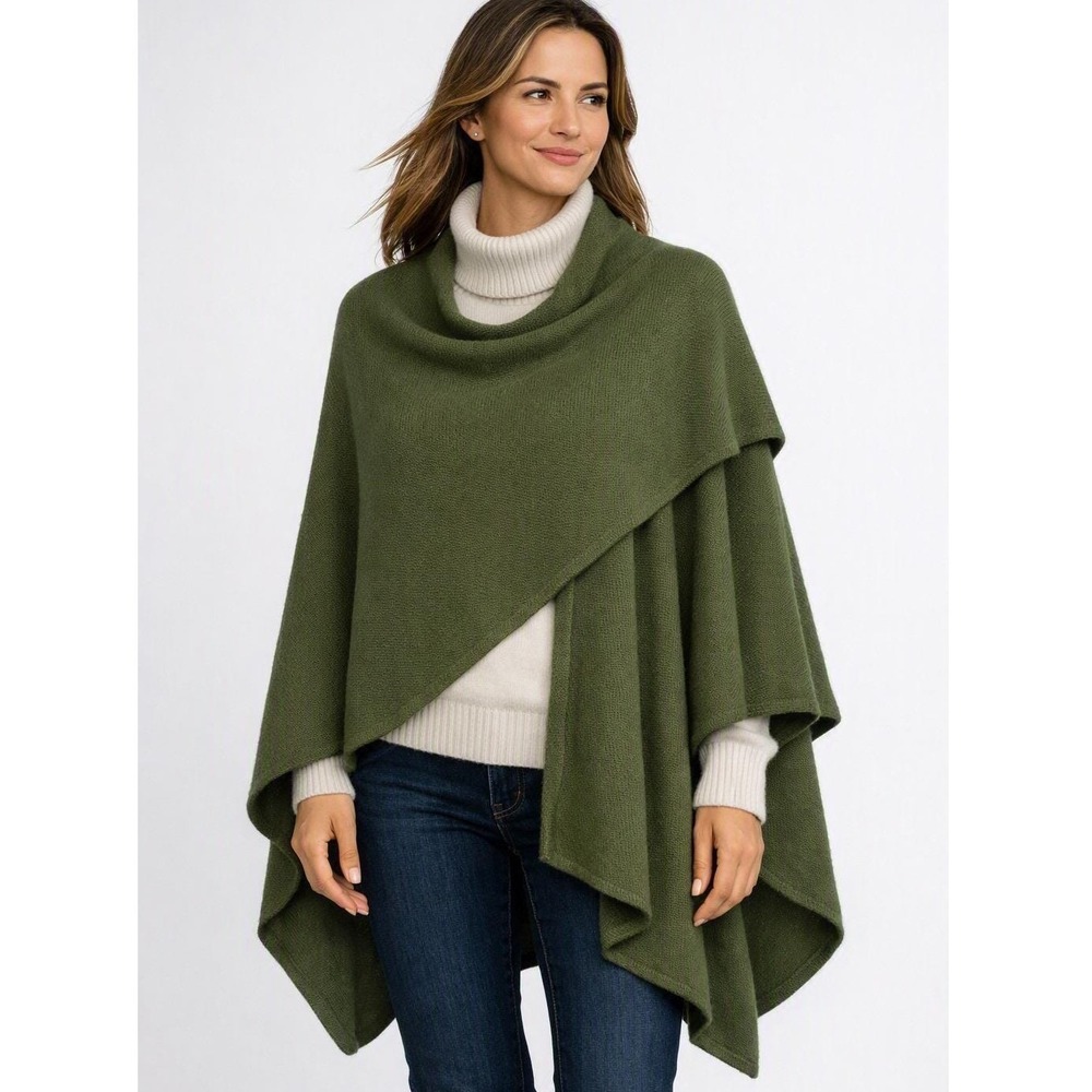 Peruvian Soul Alpaca Blend Olive Knit Ruana Shawl Wrap Poncho Horn Toggle Pin